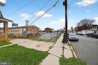 Building Photo - 18 Myrtle Ave