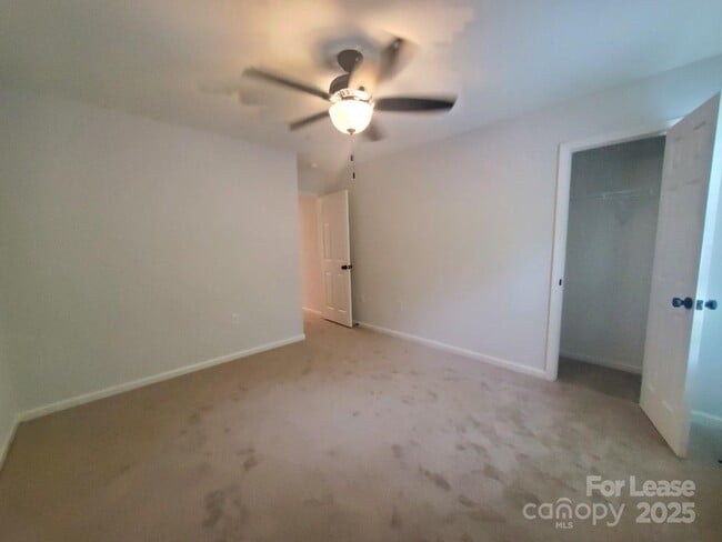 Building Photo - 5709 Kelden Walker Ln