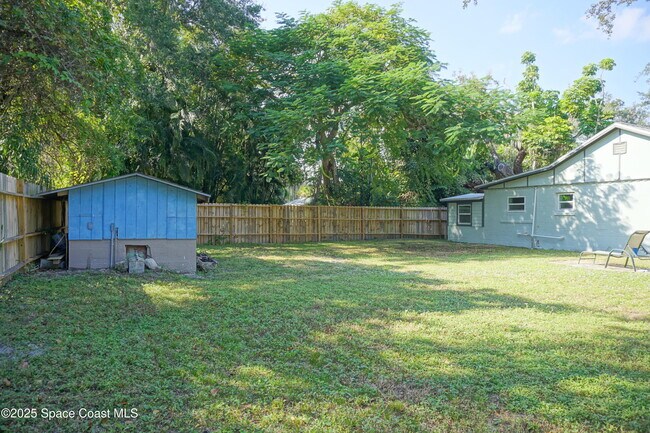 Building Photo - 2850 Shwonda Ave NE