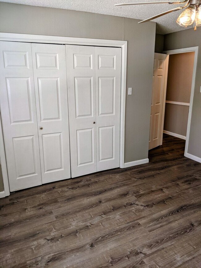 Building Photo - Central Lafayette Charmer