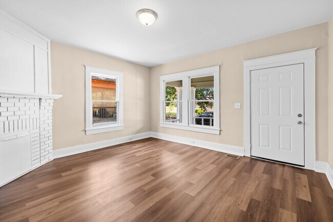 Building Photo - 1437 Princeton Ave SW