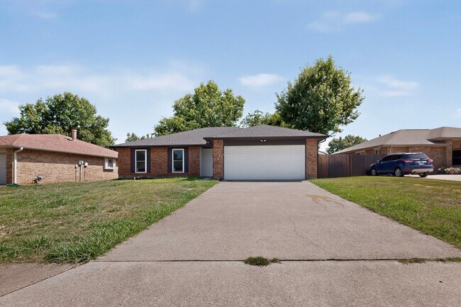Building Photo - Gem In Flower Mound Waiting On You!!!