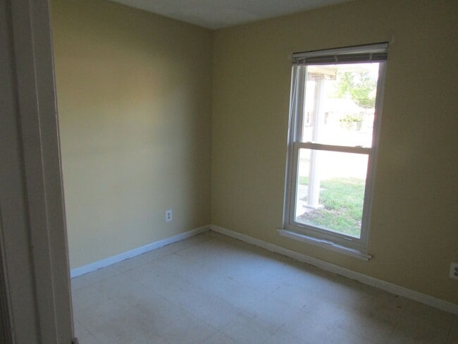 Building Photo - 608 Palmetto St