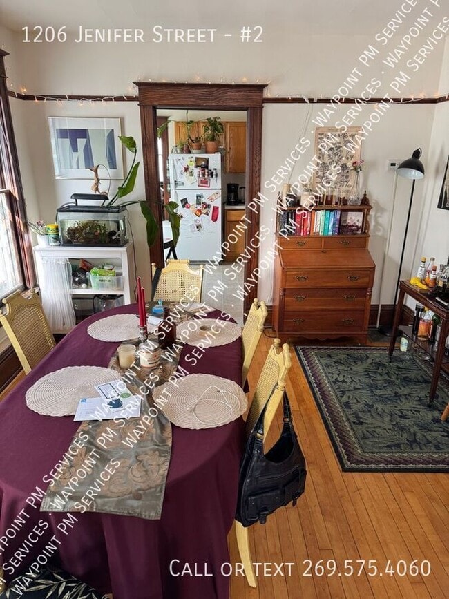 Building Photo - 1206 Jenifer St