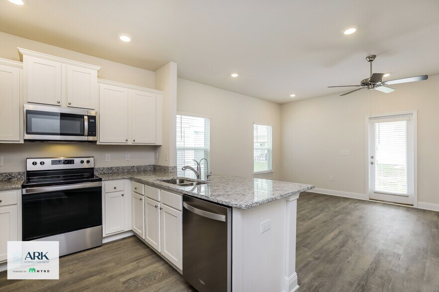 Building Photo - 1660 Caleigh Ct