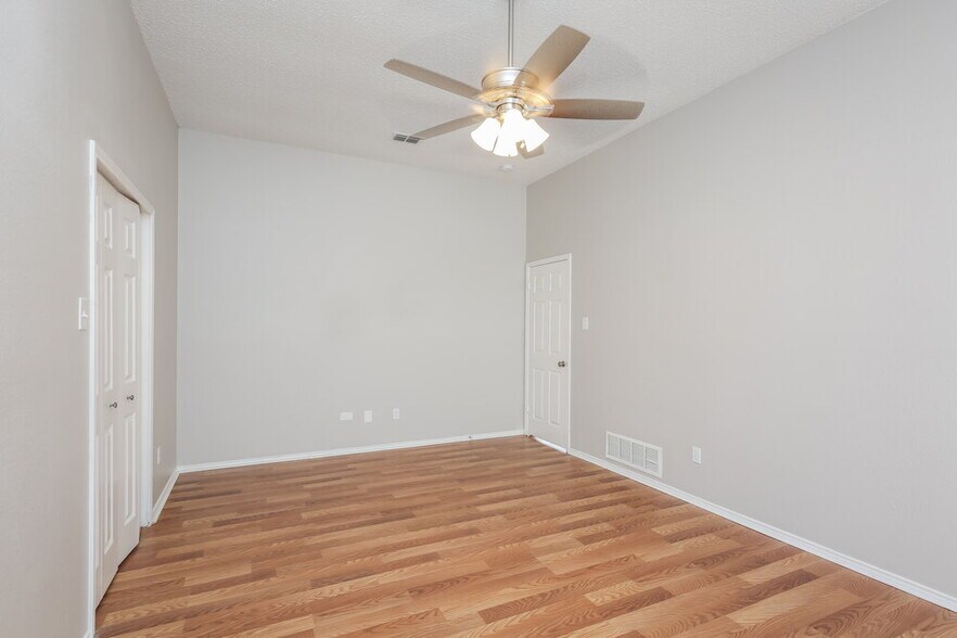 Building Photo - 808 Dawson St