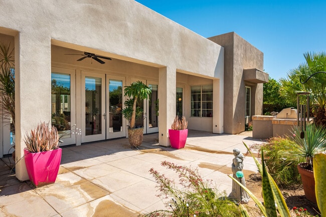 Building Photo - 1615 Savvy Ct