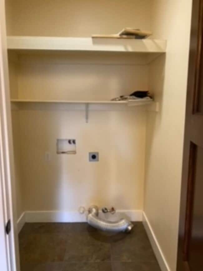 Building Photo - Historic Thomas House – A Rare Rental Opportunity in Petaluma! 2bd/2.5baths West Petaluma