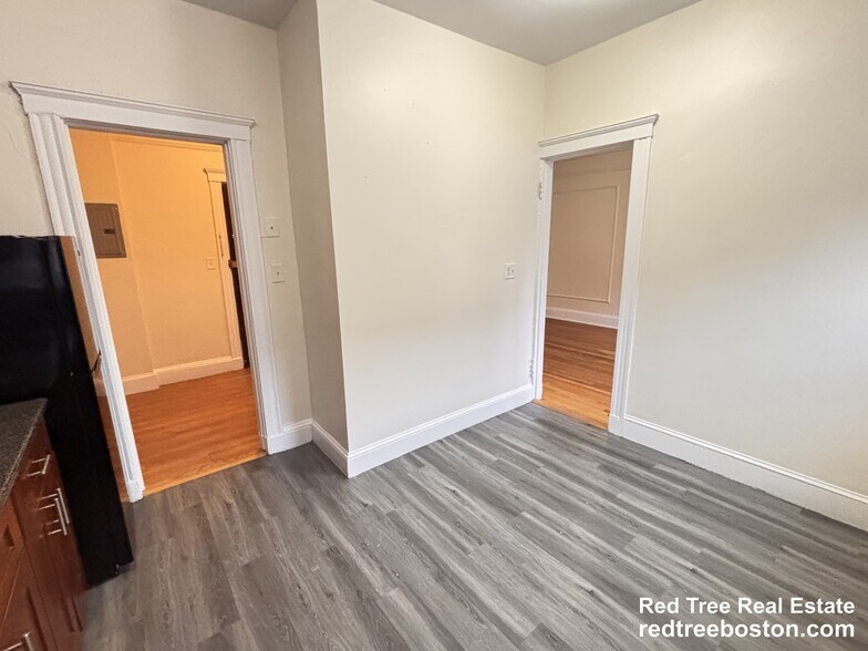 Building Photo - 66 Chiswick Rd