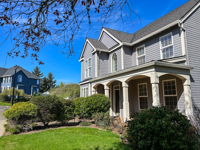 Building Photo - Traditional Hillshire Estates  home with 4-bedrooms and 3-baths and GREAT Mountain Views