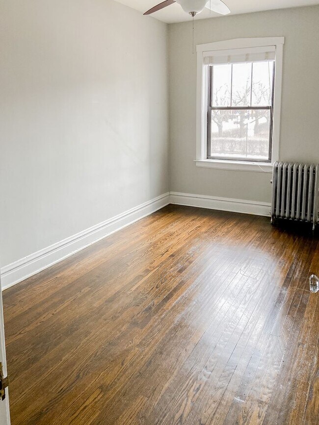 Building Photo - 5156 N Leavitt St