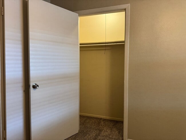 Building Photo - 8414 Cambridge Rd