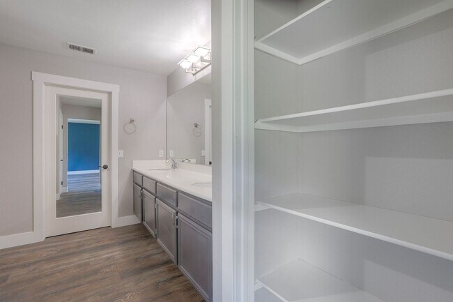 Building Photo - Spacious 5-Bedroom Lake Rancho Viejo Rental with Loft & No Rear Neighbors