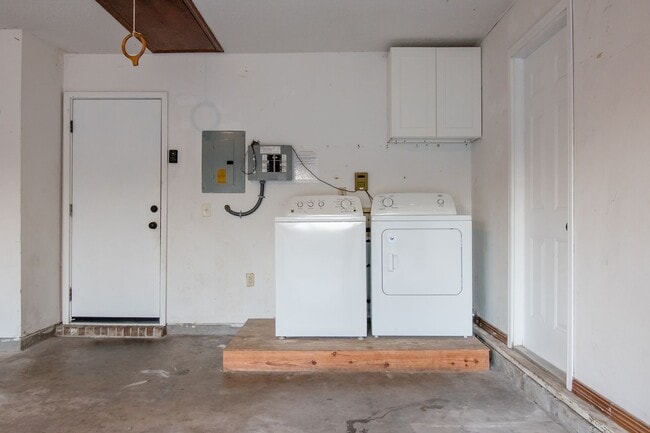 Building Photo - 3/2 located in Ft. Walton Beach