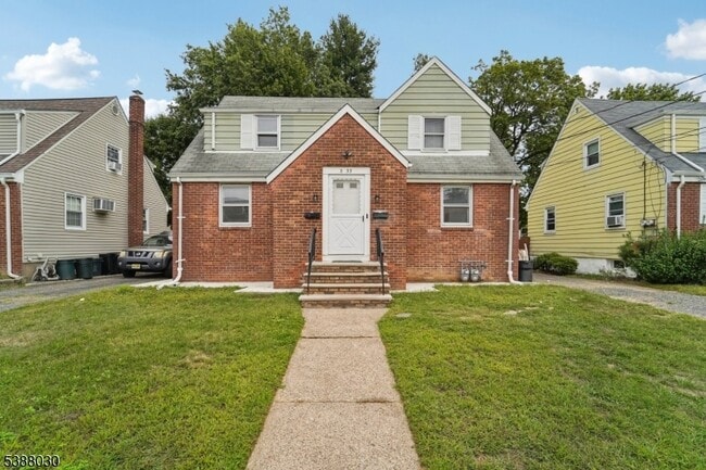 Primary Photo - 2-11 31st St