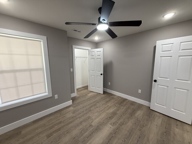 Building Photo - 67 Siltstone Ln