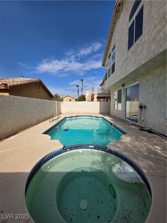 Building Photo - 1714 Talon Ave