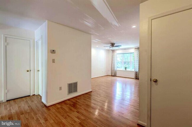 Building Photo - 13676 Barren Springs Ct