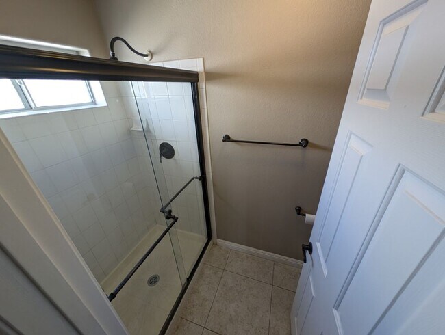Building Photo - 8121 Riviera Beach Dr