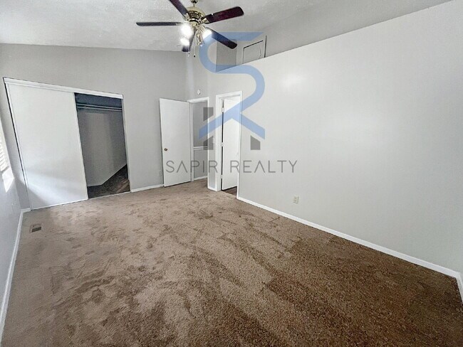 Building Photo - Move in before October 15th and get $100 O...