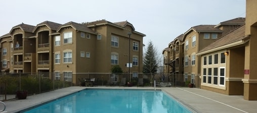 Building Photo - Highland by Vintage