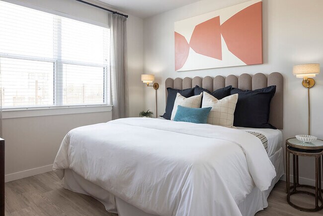 Building Photo - Modern 2 Bed in Cypress — 2 Months Free, $1,000 GC, No Deposit