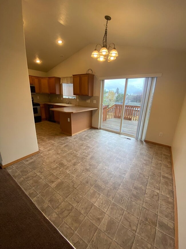 Building Photo - Single Family Home for Rent - 4 Bedroom, 2 Bathroom Located in Cheney!