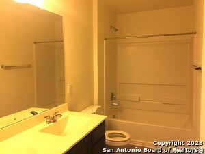 Building Photo - 525 Granite Mist