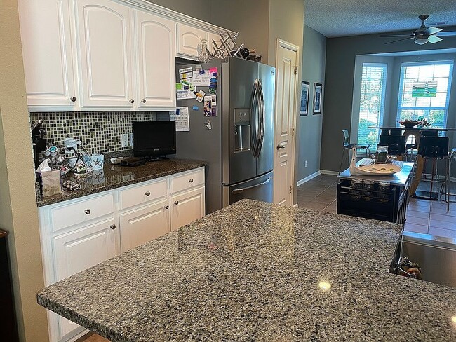 Building Photo - 27 Lacebark Ln