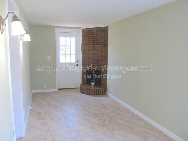 Building Photo - 6234 E V Ave