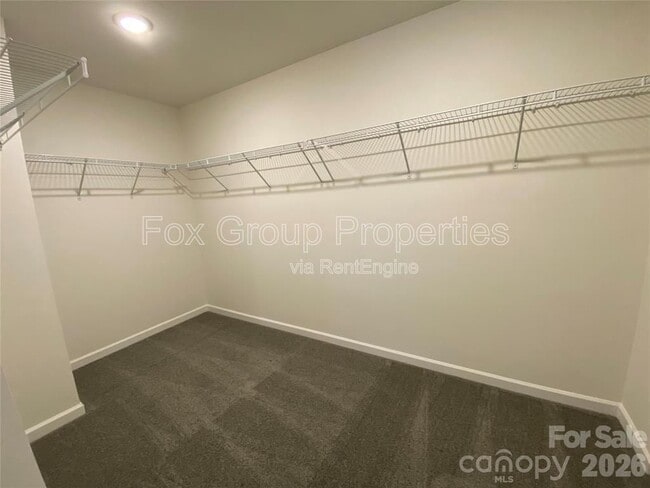 Building Photo - 1662 Nicholas Way
