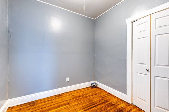 Building Photo - 243 Chamberlain St