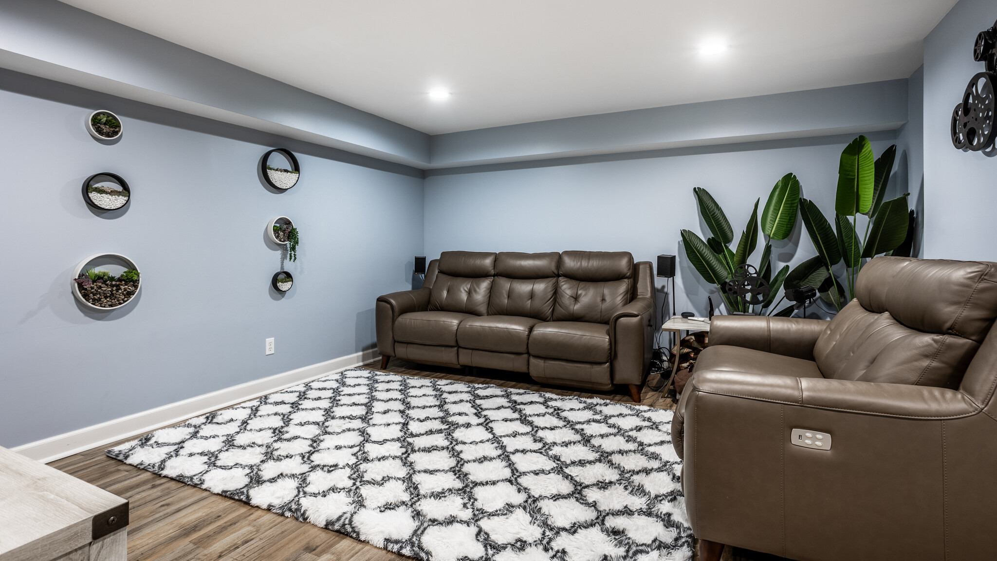 Basement - 5860 Primrose Ave