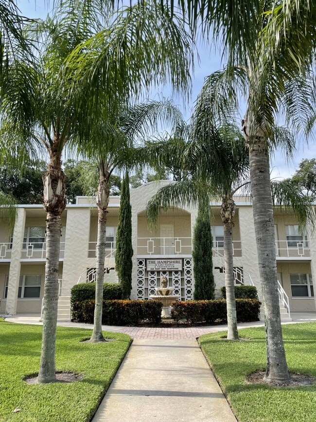 Building Photo - 225 E New Hampshire St