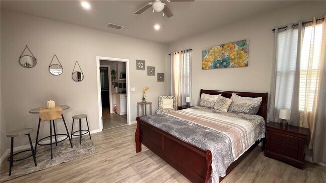 Building Photo - 358 Hibiscus Dr