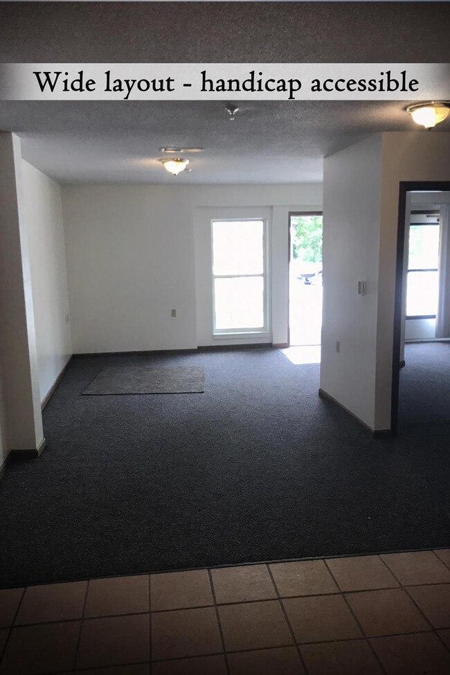 Building Photo - 4200 S Bearfield Rd