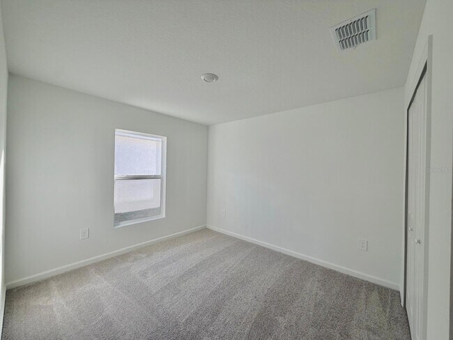 Building Photo - 2122 Chris Dr