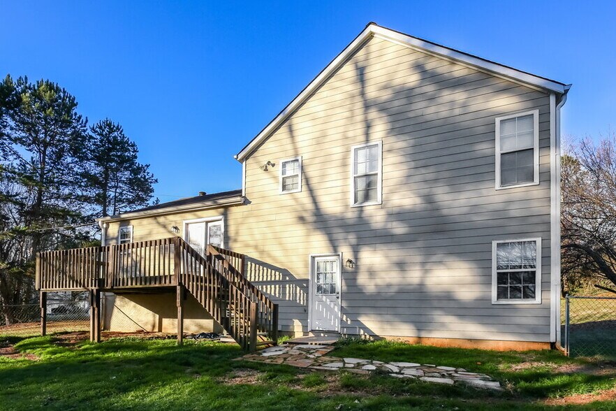 Building Photo - 173 Colemans Bluff Dr