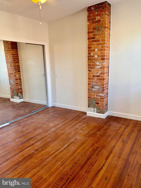 Building Photo - 2016 S Mildred St