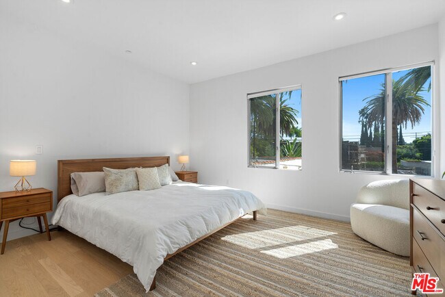 Building Photo - 507 Orlando Ave