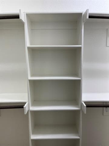 Building Photo - 8 Pleasant Valley