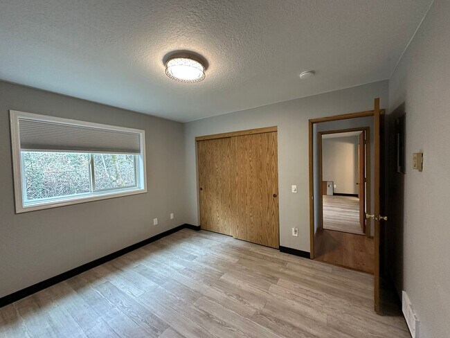 Building Photo - 2495 Wasco St
