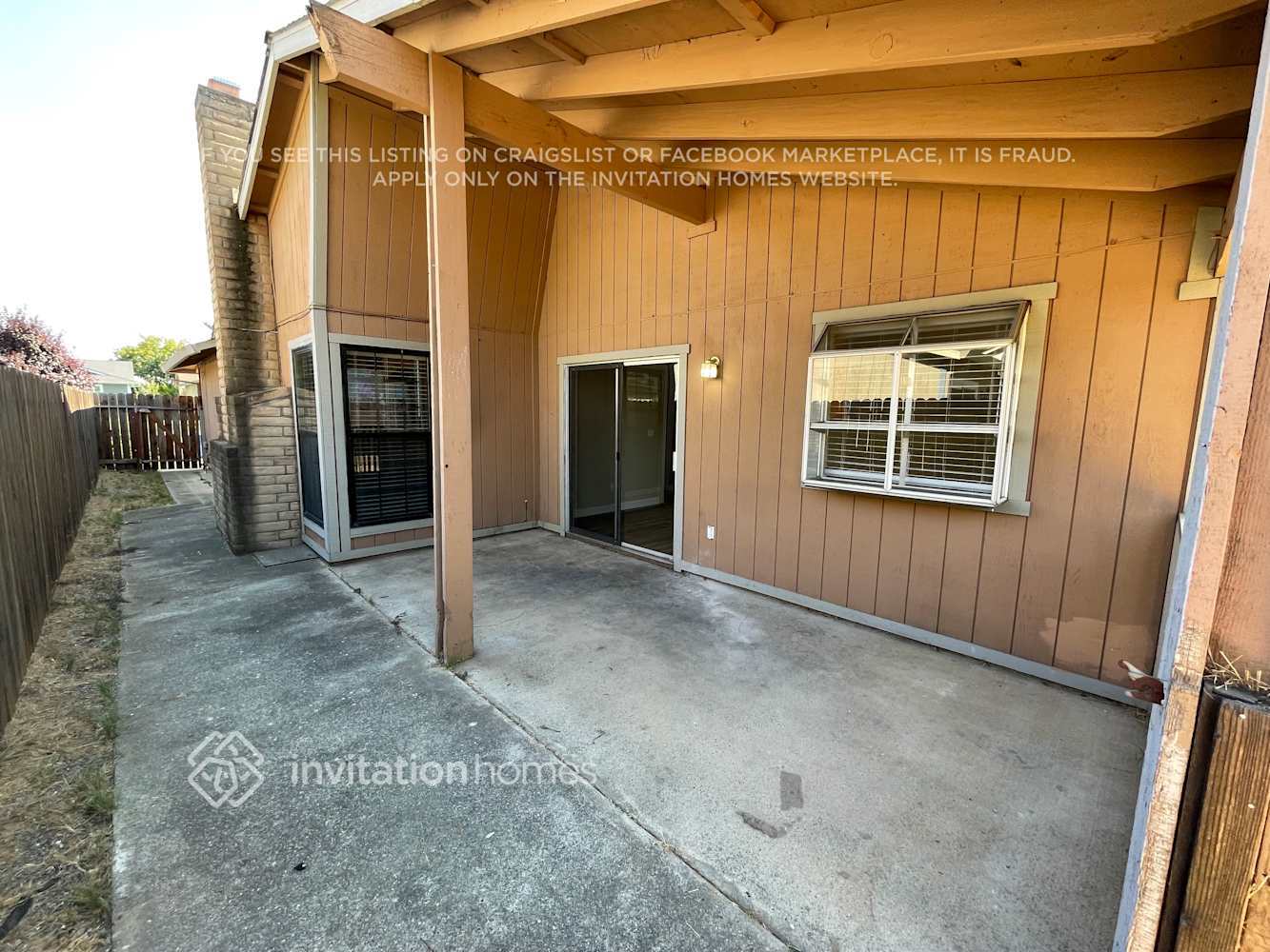 Building Photo - 9125 Clendenen Way