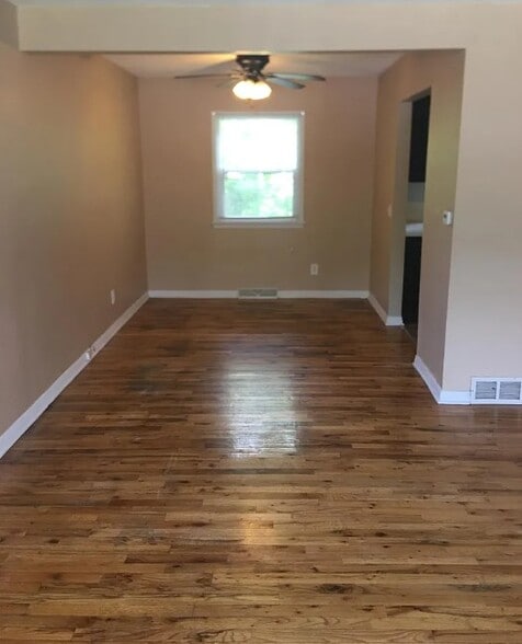 Building Photo - 1745 Pleasant Ct