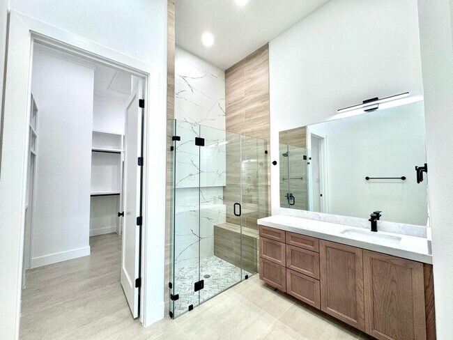 Building Photo - 2925 Fisher's Hill Loop