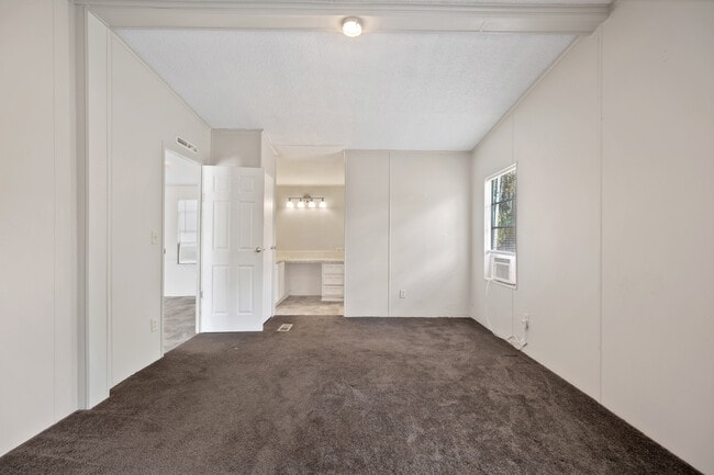 Building Photo - 6551 W Shalom Ct