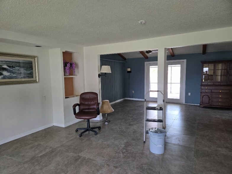 Building Photo - 2064 Pellam Blvd