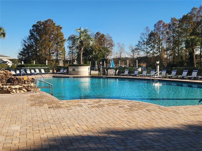 Building Photo - 24921 Pine Hill