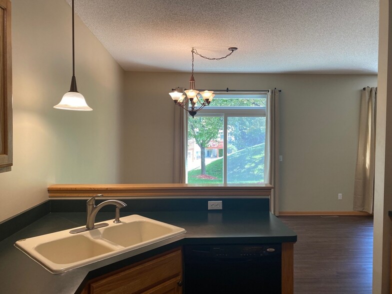 Building Photo - 7874 Garland Ln N