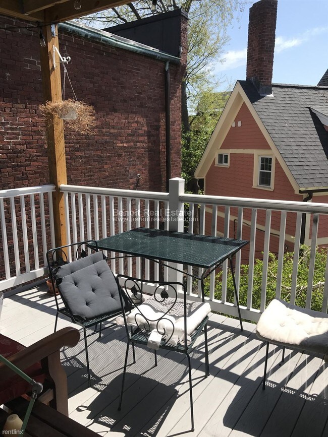 Building Photo - 2 br, 2 bath  - 6 Giles Park Apt 1L